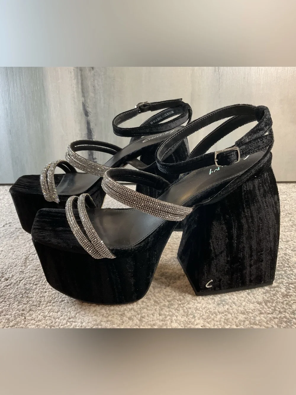NIB Circus NY by Sam Edelman Mila Jewel Platform Heels Black Velvet Size 8M